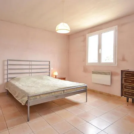 3 Bedroom Stunning In *